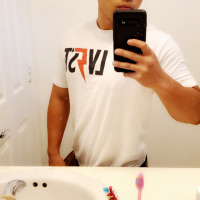 Vang James Padaa