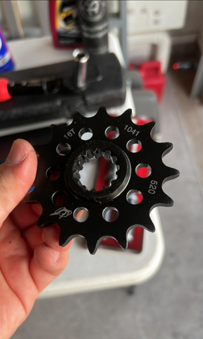 Front Sprocket Help