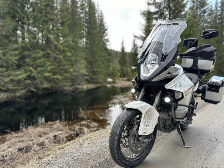 Spontaneous ride on gravel and tarmac
