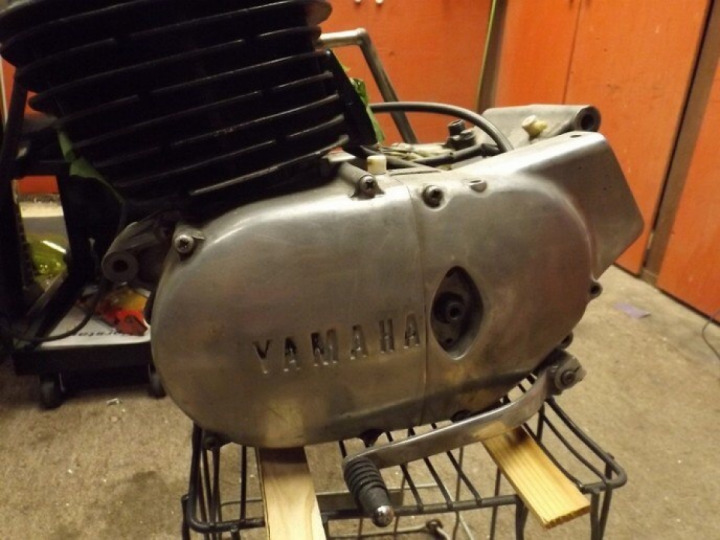 Here's some pics of the buffed out motor.