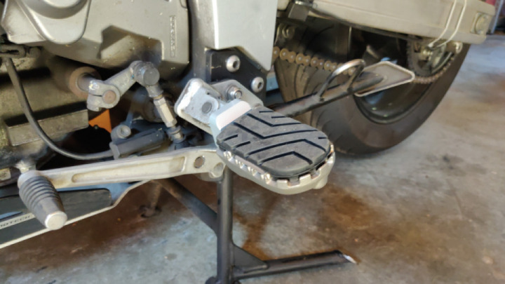 Eindelijk nieuwe footpegs
