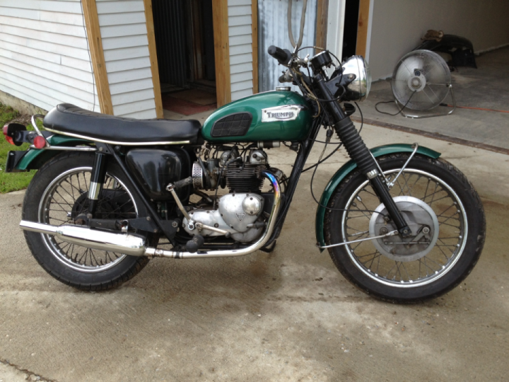 New Addition to the Shop………1971 Triumph Daytona!