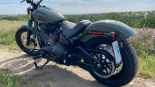 Harley-Davidson Street Bob - Green  Machine