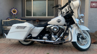 Harley-Davidson Electra Glide - White Privilege