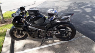 Suzuki GSXR 750 - Toothless