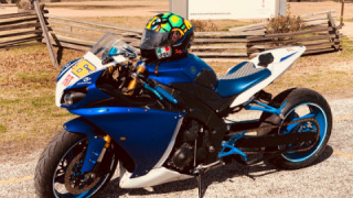 Yamaha YZF R1