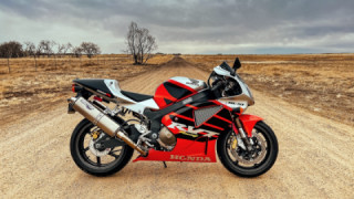 Honda RVT 1000R RC51 - Honda RC51