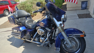 Harley-Davidson Electra Glide - Blue