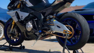 Yamaha YZF R1