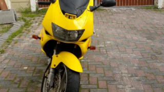 Honda VTR 1000F Super Hawk - Bumblebee