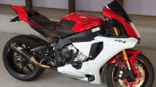 Yamaha YZF R1