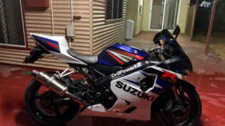 Suzuki GSXR 750