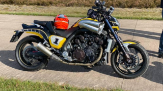 Yamaha V-MAX
