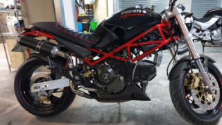 Ducati Monster 900