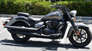 Suzuki Boulevard C90