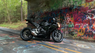 Honda CBR 1000RR - cbr1000rr fireblade