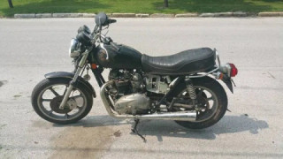 Triumph TSX 750 - 1983 