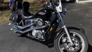 Honda VT 1100 Shadow - Black Horse