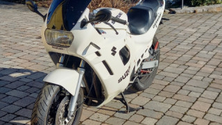 Suzuki GSX 600F - Sarah