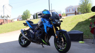 Suzuki GSXS 750