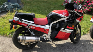 Suzuki GSXR 750