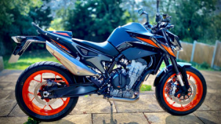 KTM Duke 790