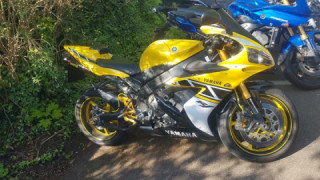 Yamaha YZF R1 - Selena