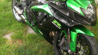 Suzuki GSXR 750 - Snow white