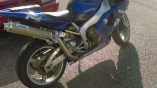Yamaha YZF R1