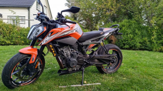 KTM Duke 790