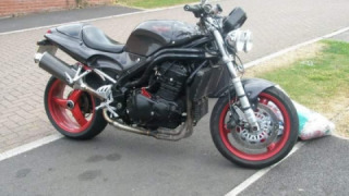 Triumph Speed Triple 955 - My baby