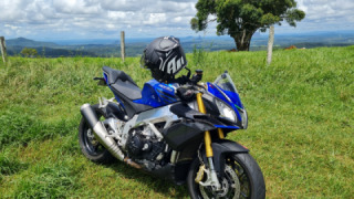 Aprilia Tuono V4 1100