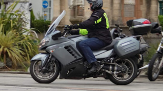 Kawasaki 1400 GTR - Silver Lightening
