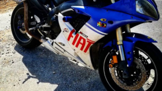Yamaha YZF R1