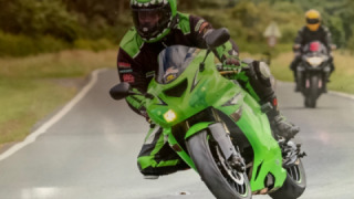 Kawasaki Ninja ZX-10R - snot rocket