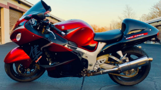 Suzuki GSXR 1300 Hayabusa - Ms.B