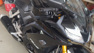 Yamaha YZF R15 - R15