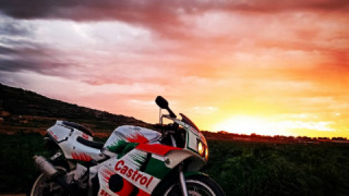 Honda CBR 400RR - Baby Blade
