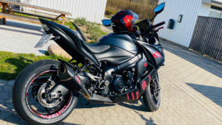 Suzuki GSXS 1000F - Mistress