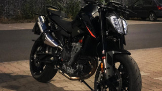 KTM Duke 890