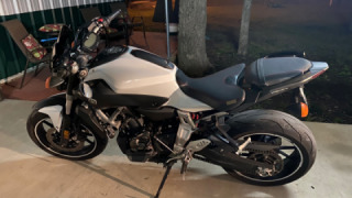 Yamaha FZ-07/MT-07 - Scooter