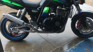 Kawasaki ZR-X 1100