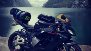 Honda CBR 1000RR - Fireblade