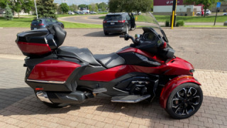 Bombardier Can-Am Spyder RT