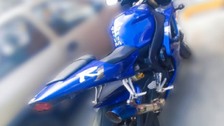 Yamaha YZF R1