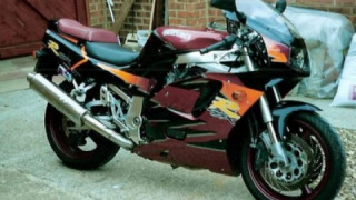 Suzuki GSXR 750