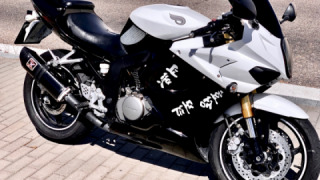 Hyosung GT250R - Yosi