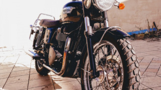 Triumph Bonneville T100