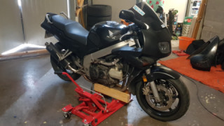 Honda VFR 750F - Black