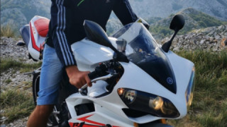 Yamaha YZF R1